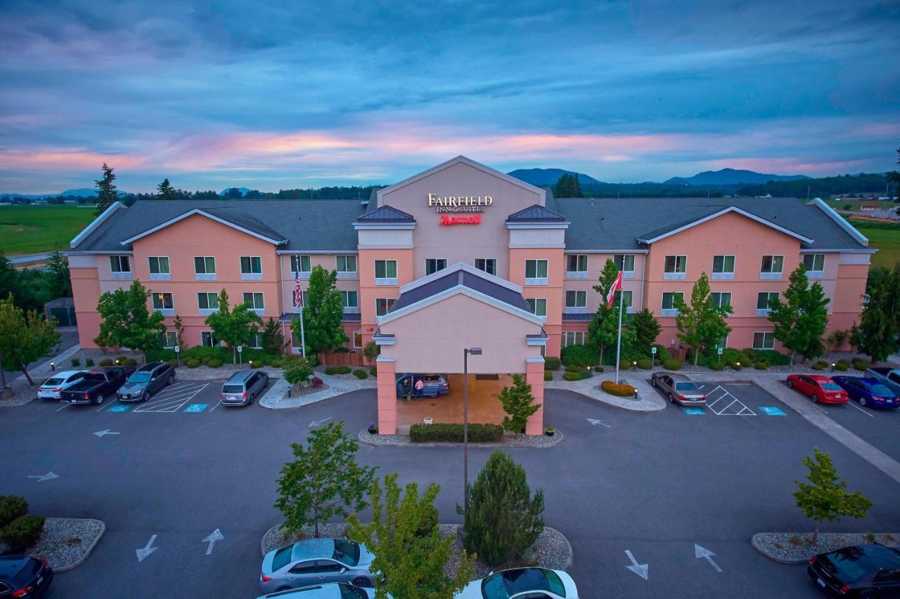 Fairfield Inn&Suites Burlington Exterior foto
