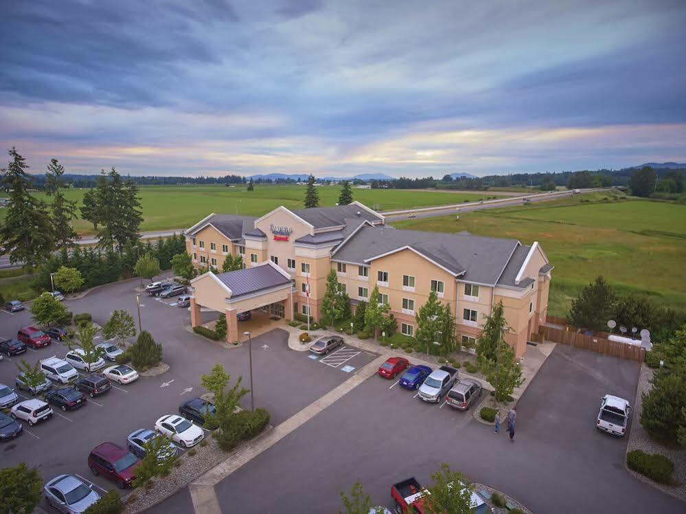 Fairfield Inn&Suites Burlington Exterior foto
